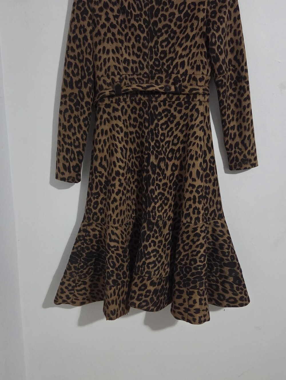Miri New York Midi Dress - Picture 5 of 8